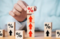 Loạt ngân hàng đồng loạt tăng lãi suất: Người gửi tiết kiệm hưởng lợi ra sao?