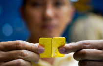 Đề xuất mới về việc đánh thuế mua bán vàng miếng