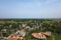 Nhà vườn Nghệ An hình elip ẩn mình tránh tiếng ồn và ôm trọn thiên nhiên