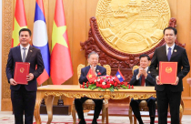 Việt Nam - Lào: Phát triển chuỗi liên kết công nghiệp