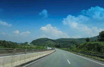 Khoa học công nghệ và 'sức bật 3.000 km cao tốc'