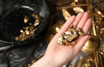 Vàng, bạc lập kỷ lục chưa từng thấy: Cơn sốt kim loại quý sẽ đi xa đến đâu trong 2026?