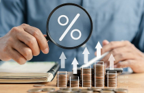 Lãi suất ngân hàng đầu năm 2026 “nóng” lên: Big4 đồng loạt tăng, nhiều nhà băng chào mức tới 9%/năm