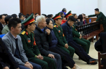 Xét hỏi các bị cáo về sai phạm trong bàn giao đất