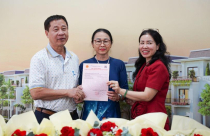 An Huy Group bàn giao sổ đỏ cho khách hàng tại khu đô thị An Huy Mỹ Việt
