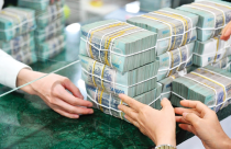 Lãi suất ngân hàng tăng nóng từng ngày