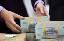 Lãi suất liên ngân hàng đảo chiều tăng mạnh