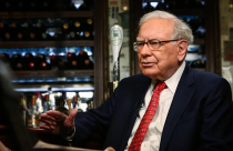 Góc nhìn ngược dòng của Warren Buffett giữa cơn sốt vàng: Vì sao ông vẫn nói không?