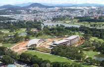 Lâm Đồng kiến nghị tháo gỡ khó khăn tại dự án sân golf Đồi Cù, King Palace