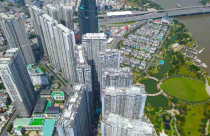 Thị trường bất động sản rơi vào thế “kẹt hai đầu”