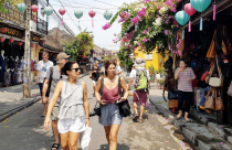 Gần 4,7 triệu lượt khách quốc tế đến Việt Nam trong 2 tháng