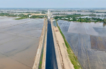 An Giang thúc tiến độ cao tốc 44.691 tỷ, yêu cầu không để giá vật liệu làm chậm tiến độ