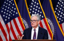 Fed giữ nguyên lãi suất, có thể trì hoãn cắt giảm nhưng sẽ giảm mạnh hơn trong tương lai