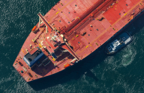 Nền kinh tế toàn cầu 'lao đao' vì dầu, khí