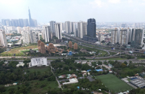 Áp lực lãi suất chưa hạ nhiệt, doanh nghiệp bất động sản TP.HCM ra hàng thận trọng