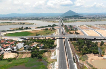 Tháo gỡ khó khăn cho các dự án lớn tại Khu kinh tế Nam Phú Yên