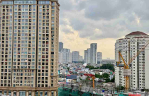Tín dụng chảy mạnh vào bất động sản