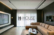 Nhà chung sân 3 thế hệ ở Hà Nội: Nghệ thuật chia không gian tối giản trên đất 58m²