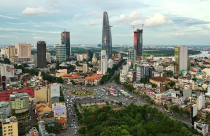 Bất động sản 24h: TP.HCM sắp đưa 23 xã lên phường, miền Tây đón 2 cao tốc mới và đề xuất cầu vượt biển 17,8km