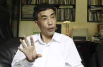 Nút thắt lãi suất và rủi ro "chảy máu ngoại tệ"