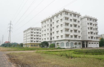 Nhà tái định cư - phí phạm và lạnh người