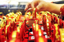 Điểm tin sáng: Vàng tăng giá trở lại, USD giảm nhanh