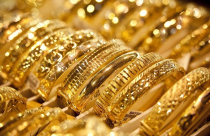 Điểm tin sáng: USD tăng vọt đẩy giá vàng giảm mạnh