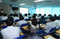 Ngày 13/04/2013: “Kiếm tiền từ môi giới bất động sản. Tại sao không ?”