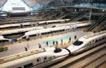 Đầu tư vào hàng không “nhàn” hơn hẳn đường sắt cao tốc 