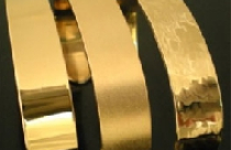 Giá vàng vượt 28,6 triệu đồng, USD tự do tiếp tục tăng giá 