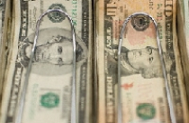 NHNN yêu cầu kiểm soát tốc độ tăng trưởng dư nợ tín dụng bằng ngoại tệ ở mức hợp lý 