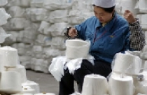 Sản xuất Trung Quốc tăng trưởng chậm nhất trong gần 1 năm rưỡi 