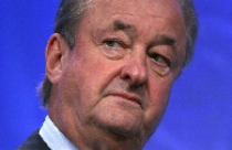 Visa lãi cao khi người tiêu dùng tăng chi tiêu 