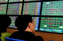 Dow Jones chinh phục mốc 10.300 điểm 