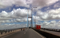 Cần Thơ: Cầu đã thông, đất vẫn trầm lắng!