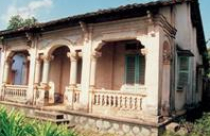 Biệt thự tại TPHCM ngày càng biến dạng 