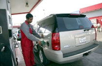 Chỉ số niềm tin tiêu dùng của người Mỹ giảm thấp nhất trong hơn 1 năm 