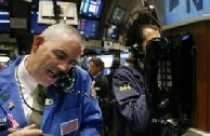 Dow Jones giành lại mốc 10.850 điểm 