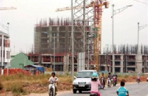 Giao dịch nhà đất tại nhiều dự án lớn đóng băng 