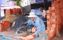 Bình Chánh: Bỏ “lệnh cấm” bán vật liệu xây dựng