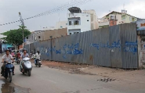 Khách hàng vây nhà chủ đầu tư 