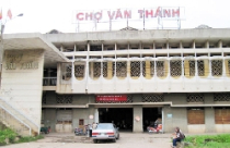 Giải tỏa chợ Văn Thánh (Bình Thạnh) - Đi không được, ở không xong 