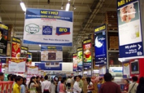 Kiềm chế lạm phát: Không chỉ bằng bình ổn giá 