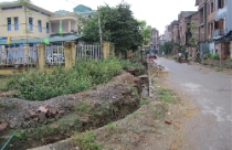 Sống trong biệt thự tiền tỉ như giữa “ốc đảo”