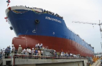 Hai hướng nhìn “xung khắc” về Vinashin 