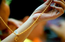 Giá vàng lao nhanh như tên bắn lên 38,2 triệu đồng/lượng 