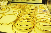 'Chơi' gì lợi nhất trong cơn cuồng loạn vàng, USD, bất động sản? 