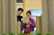 Hồng Kông trước giờ công bố biện pháp hạ nhiệt bất động sản 