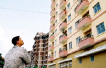 Mua nhà thu nhập thấp: Người nghèo đang được... thí nghiệm? 