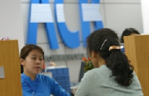 Ngân hàng bắt đầu siết tín dụng 